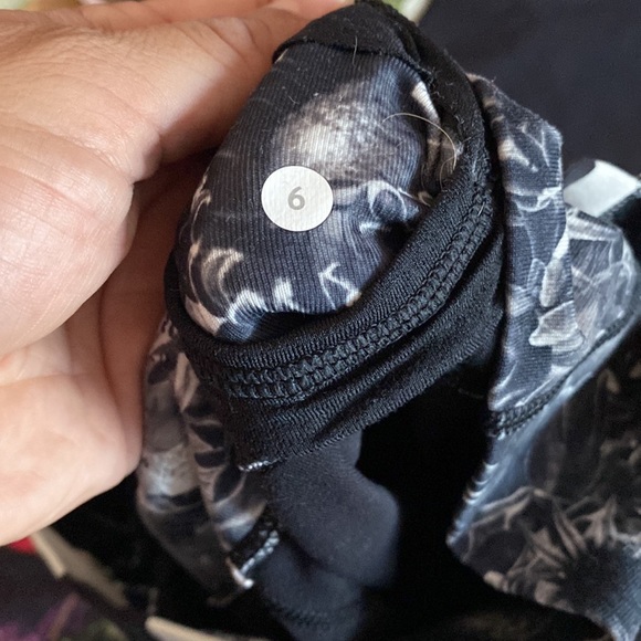 Lululemon Astro Pant - Picture 9 of 9